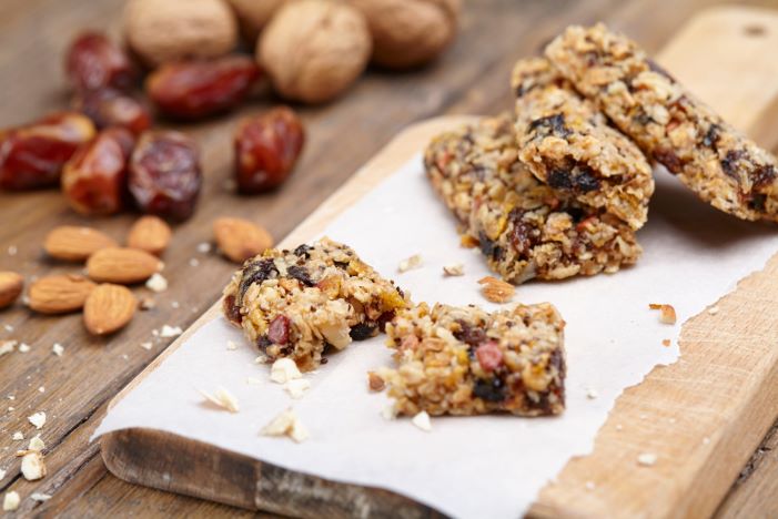 Oatmeal bars with healthy dates