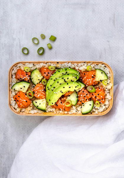 Salmon sushi bowl with veggies