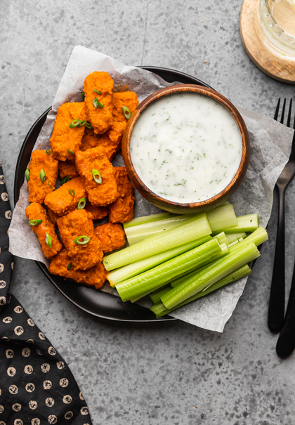 Buffalo tempeh nuggets with Ranch