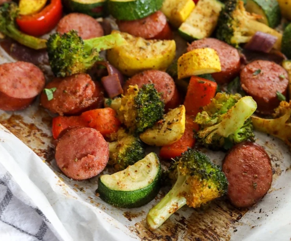 Sheet pan meals are good for keto meal prep and are easy to make.