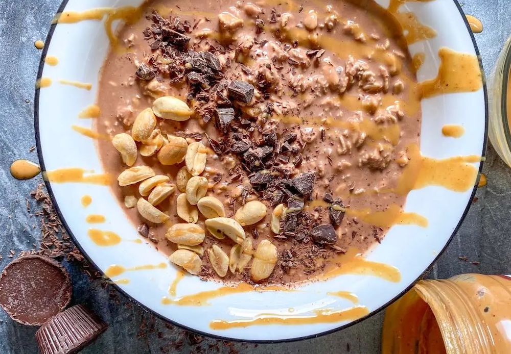 Have a delicious, indulgent high protein breakfast with peanuts and oats!
