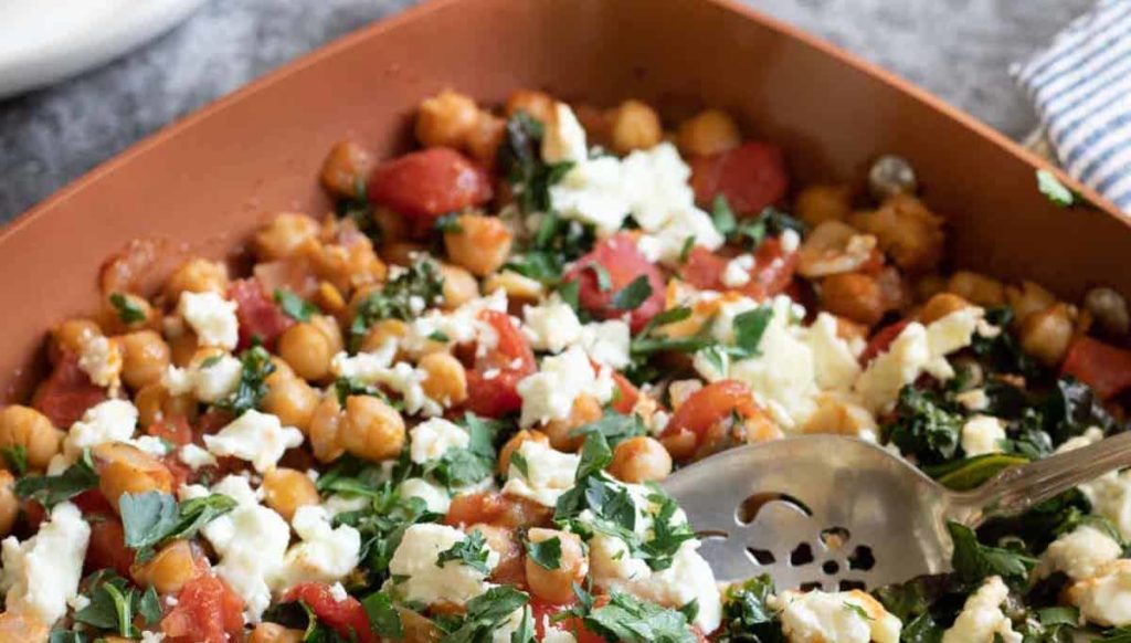 Chickpeas are a high source of protein, making them ideal for weight loss and those looking to eat more plant-based foods. 