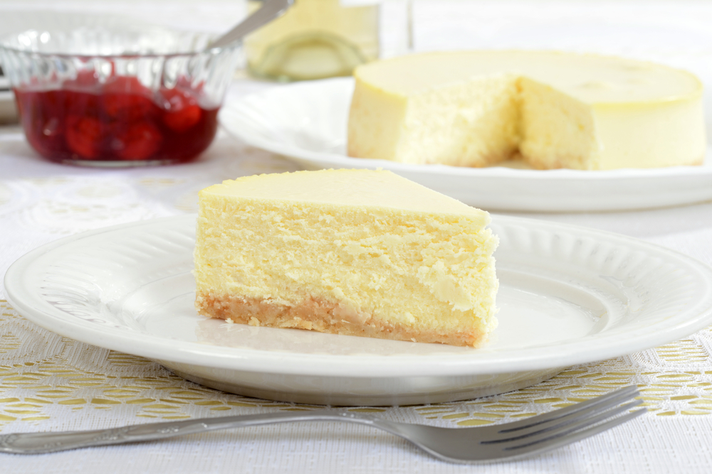 Cheese is a big star in many keto recipes. This cheesecake recipe only make sense. 
