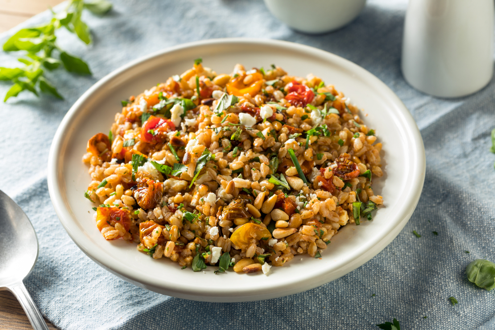 Farro is an excellent whole grain that is used in many Mediterranean diet recipes for weight loss.
