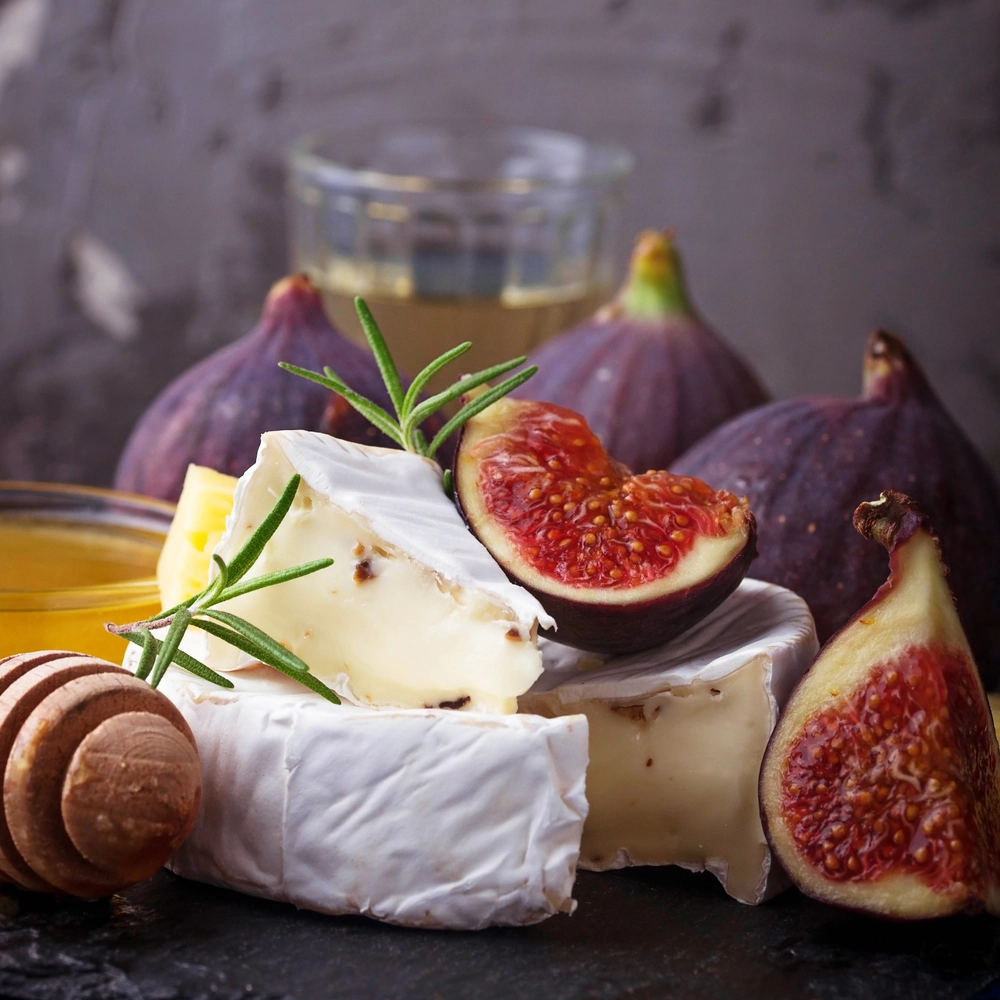 The Best Guilt-Free Mediterranean Diet Snacks (Easy & Healthy)