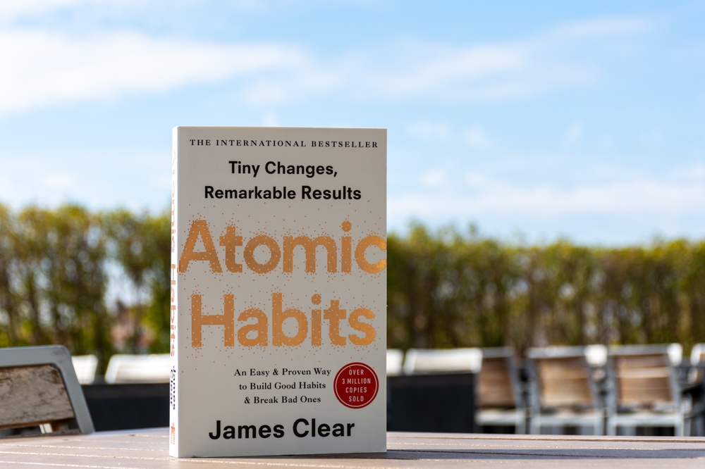 james clear's atomic habits